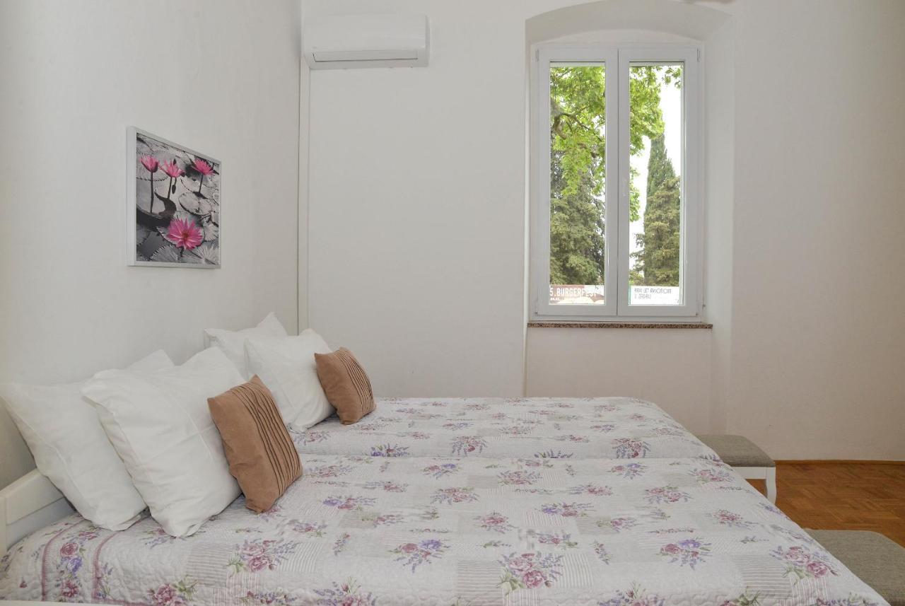 Skunca Apartment *