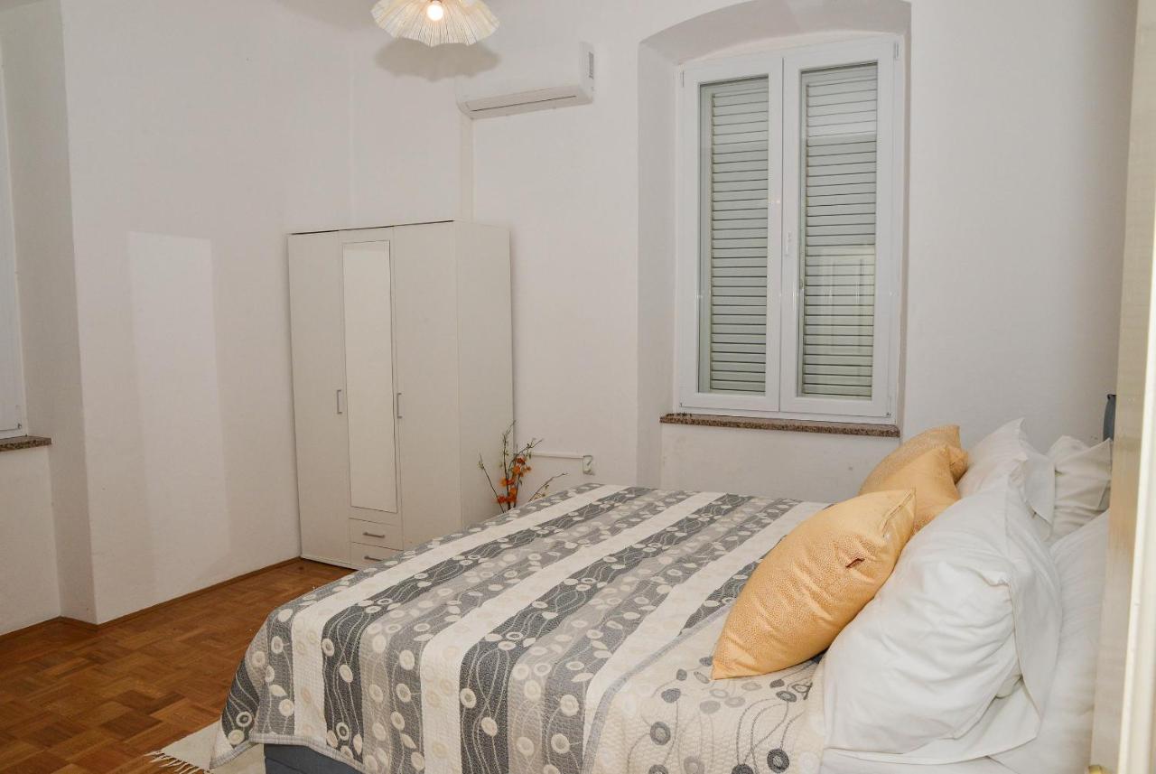 Skunca * Zadar